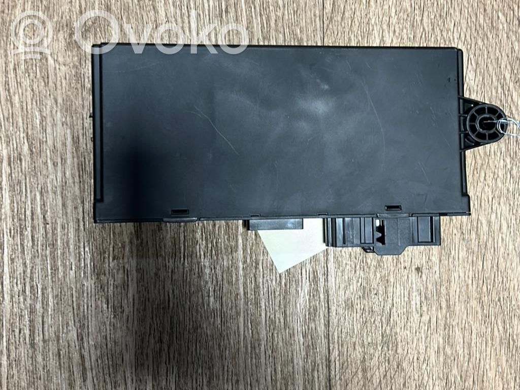 Unidad de control/módulo del motor   13618580307