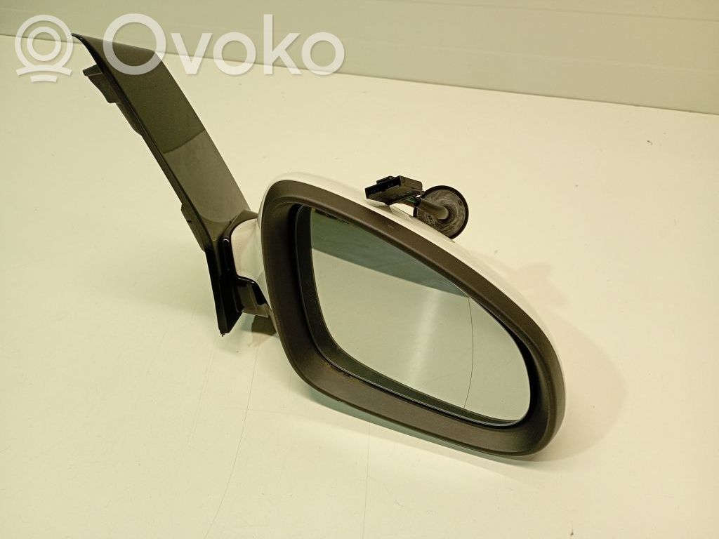 Opel Astra J Elektryczne lusterko boczne drzwi przednich 