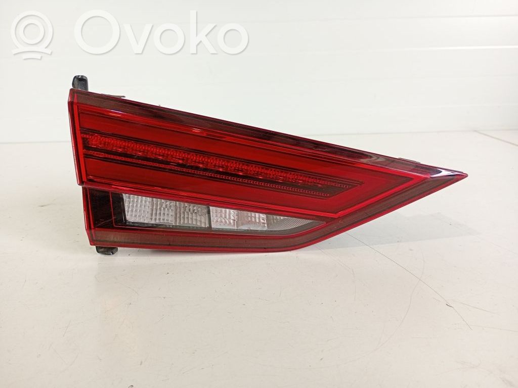 Audi A3 S3 8V Tailgate rear/tail lights 
