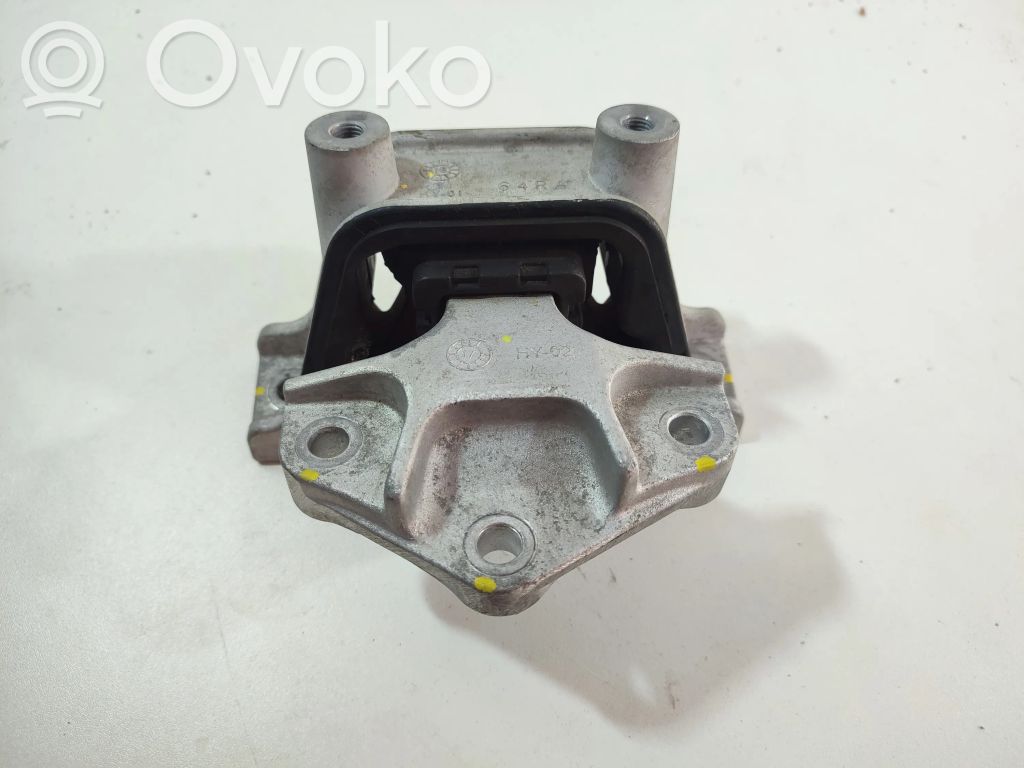 Suzuki SX4 S-Cross Gearbox mounting bracket 