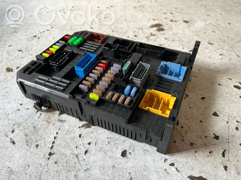 Opel Corsa F Fuse box set 