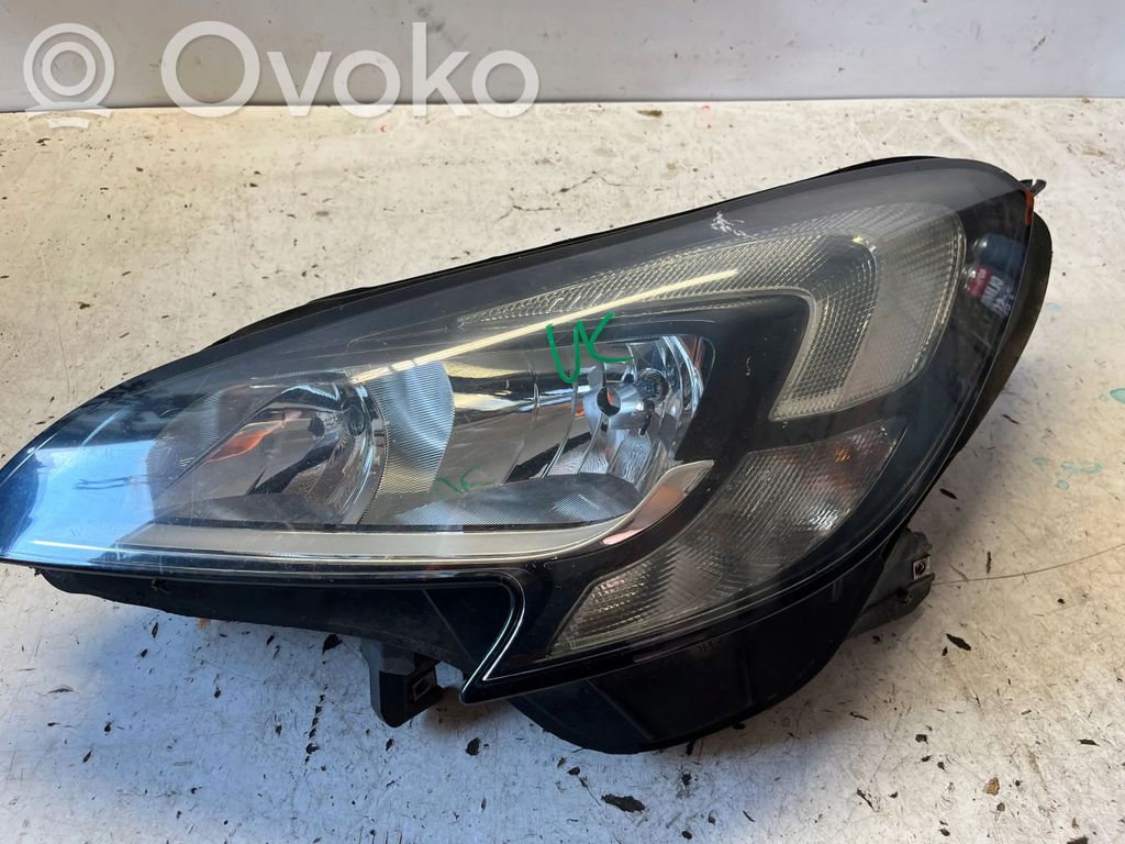 Opel Corsa E Etu-/Ajovalo 