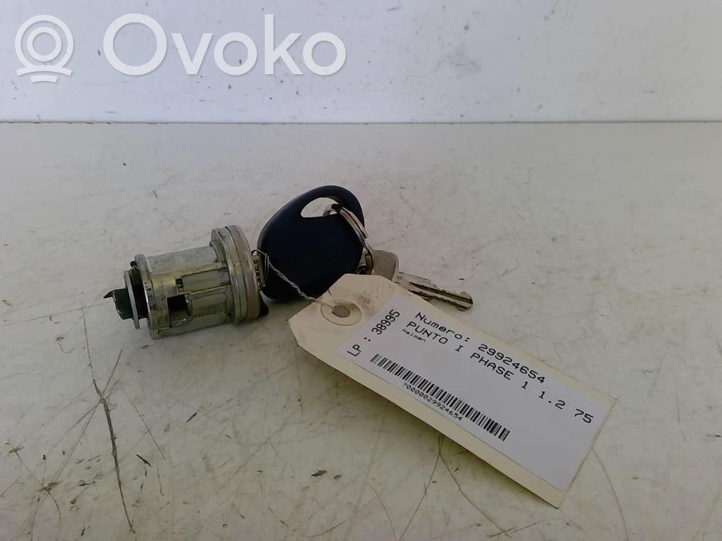 Fiat Punto (176) Virtalukko 
