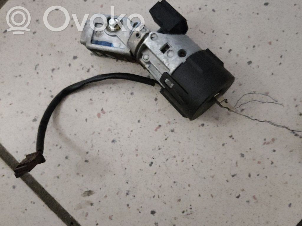 Citroen C4 I Ignition lock 