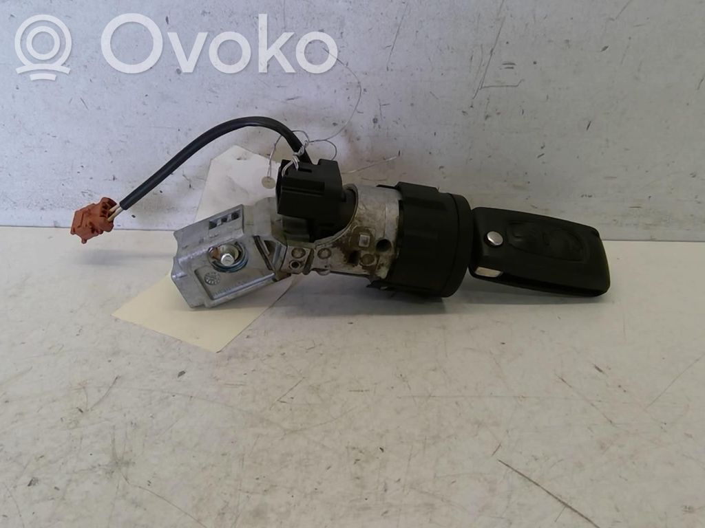 Citroen C3 Picasso Užvedimo spynelė 