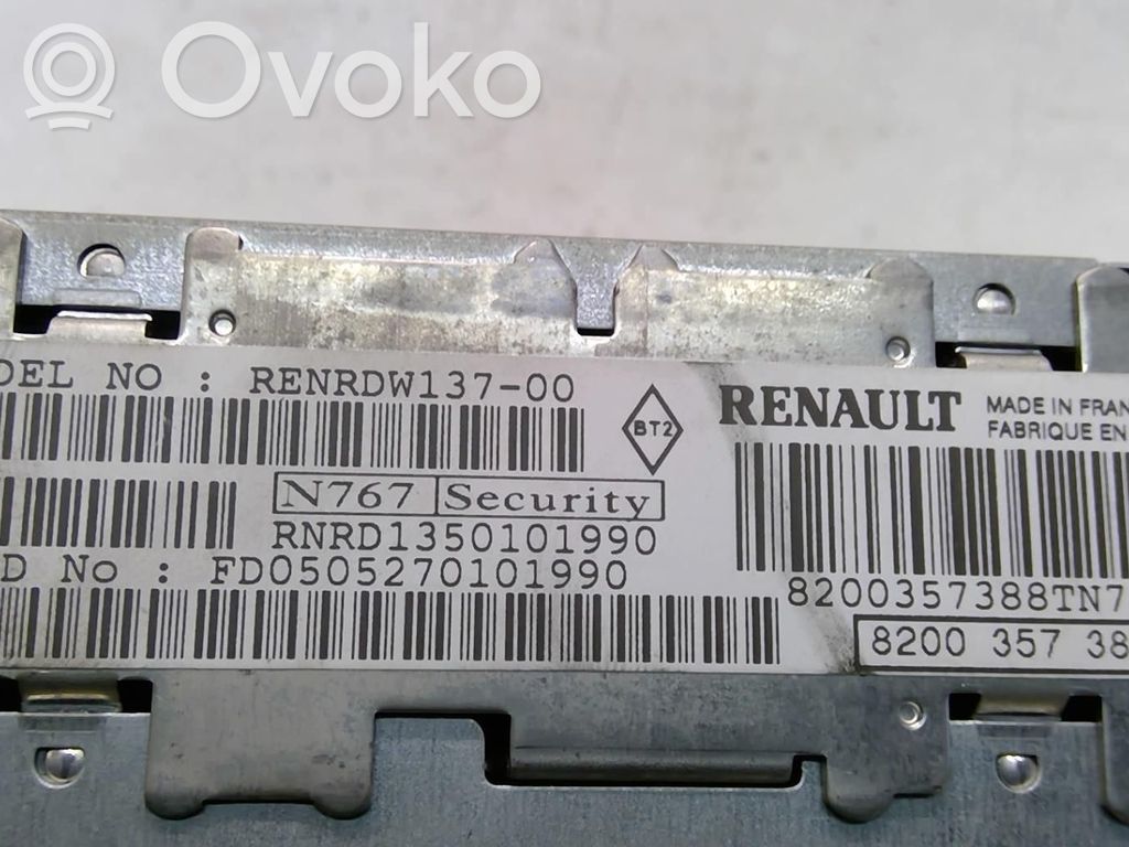 Renault Modus Radio/CD/DVD/GPS head unit 