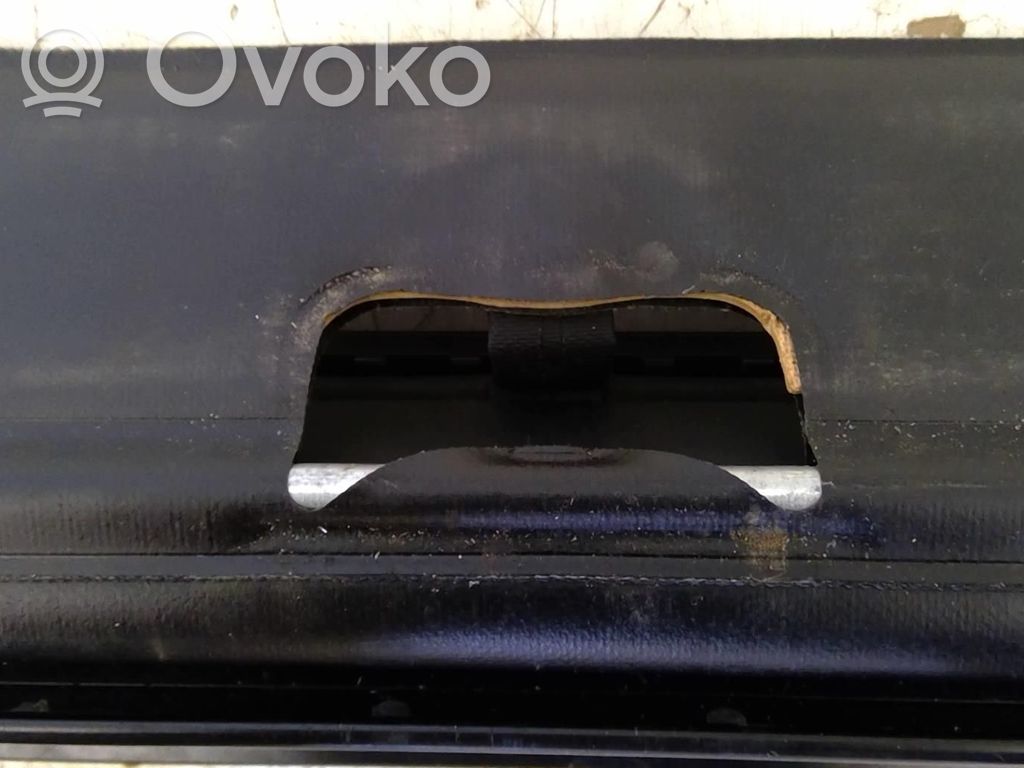 Parcel shelf