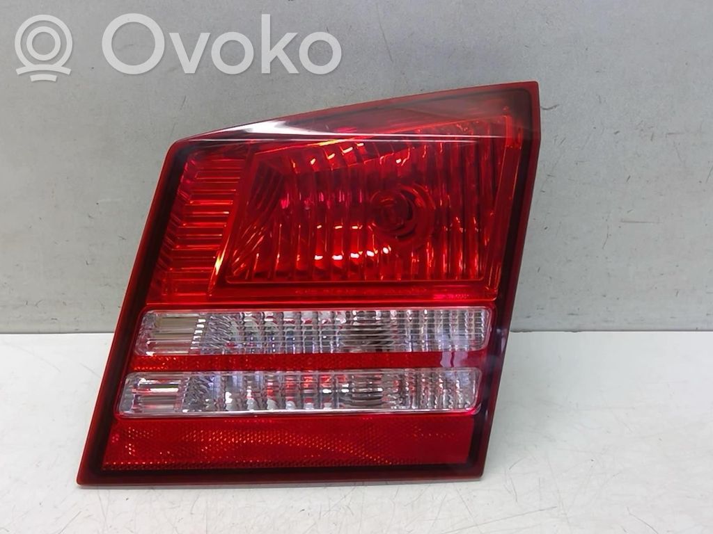Dodge Journey Galinis žibintas dangtyje 