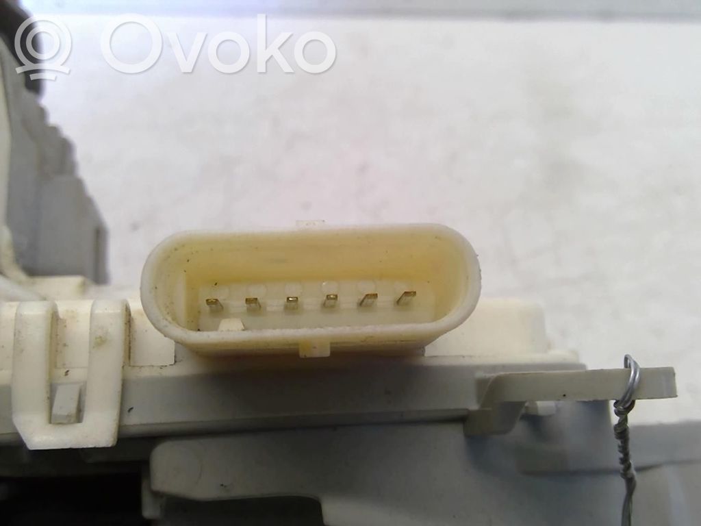 Etuoven lukko   8J1837016E