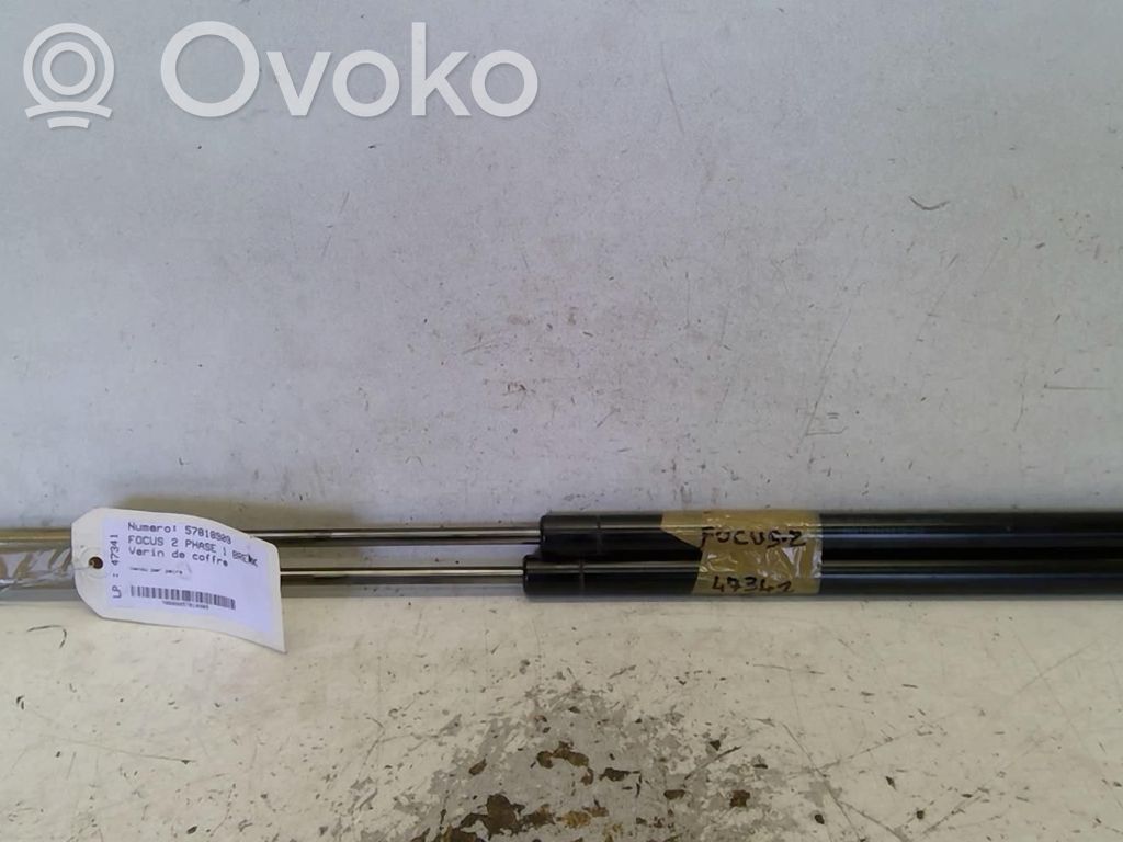 Ford Focus Bagāžnieka amortizators 