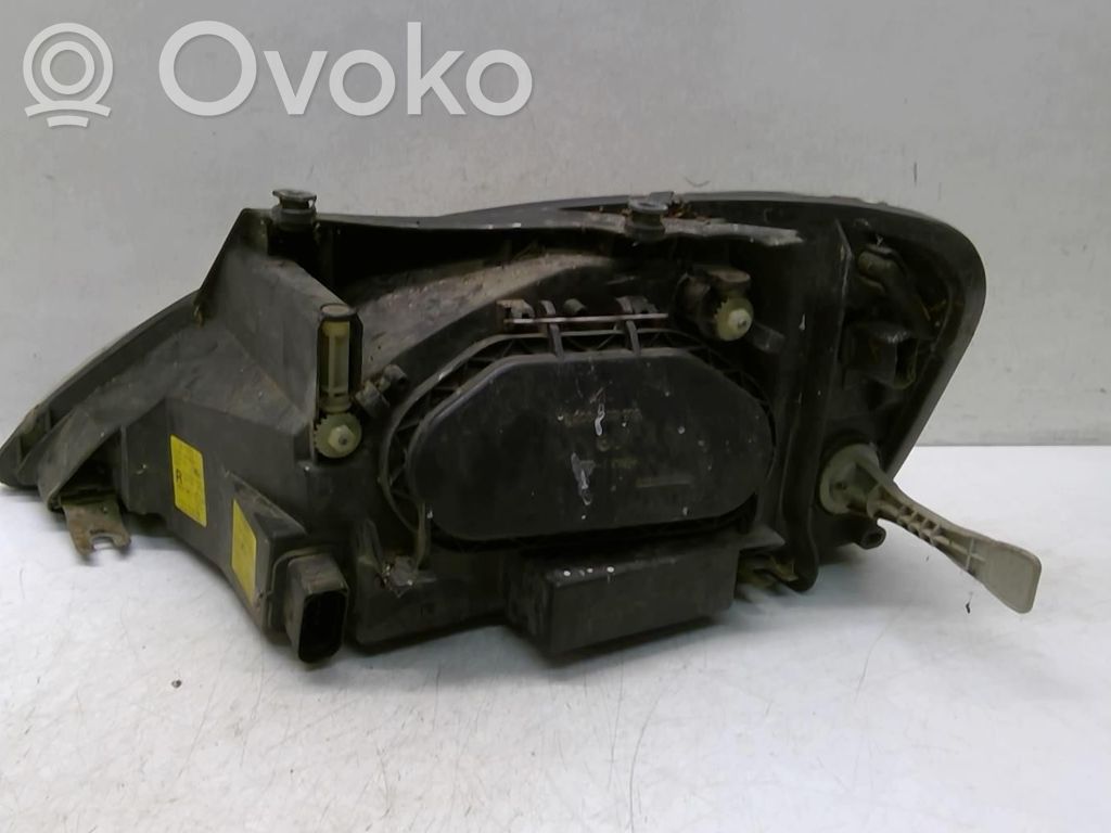 Headlight/headlamp   1202963