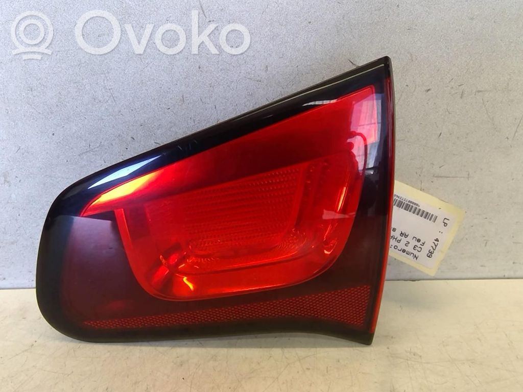 Citroen C3 Aizmugurējais lukturis pārsegā 