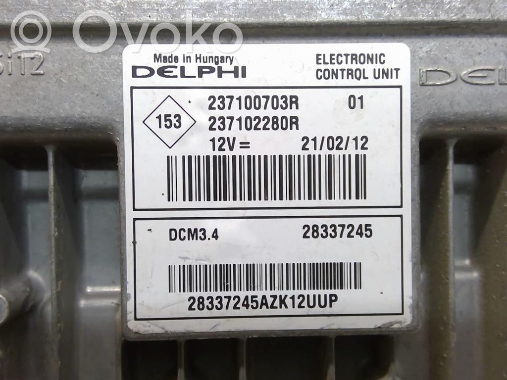 Dacia Sandero Engine control unit/module 
