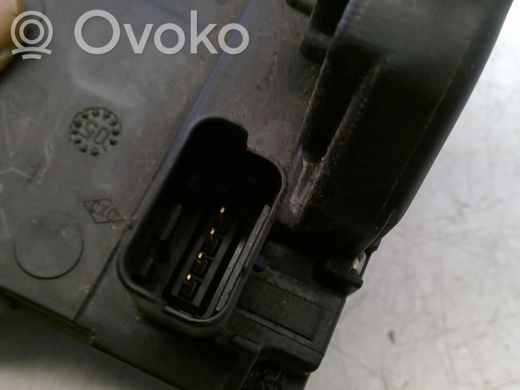 Front door lock   8200219247