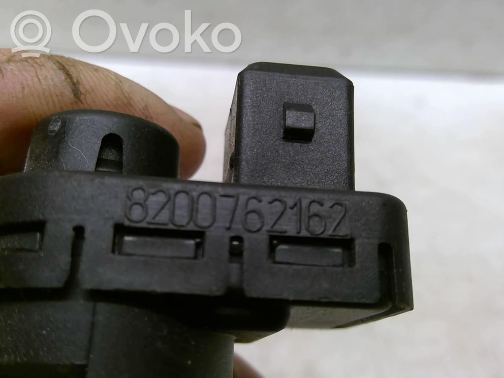 Renault Master III Turbolader Druckwandler Magnetventil 