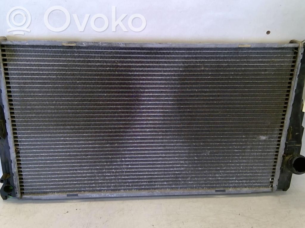 BMW 3 E92 E93 Aušinimo skysčio radiatorius 