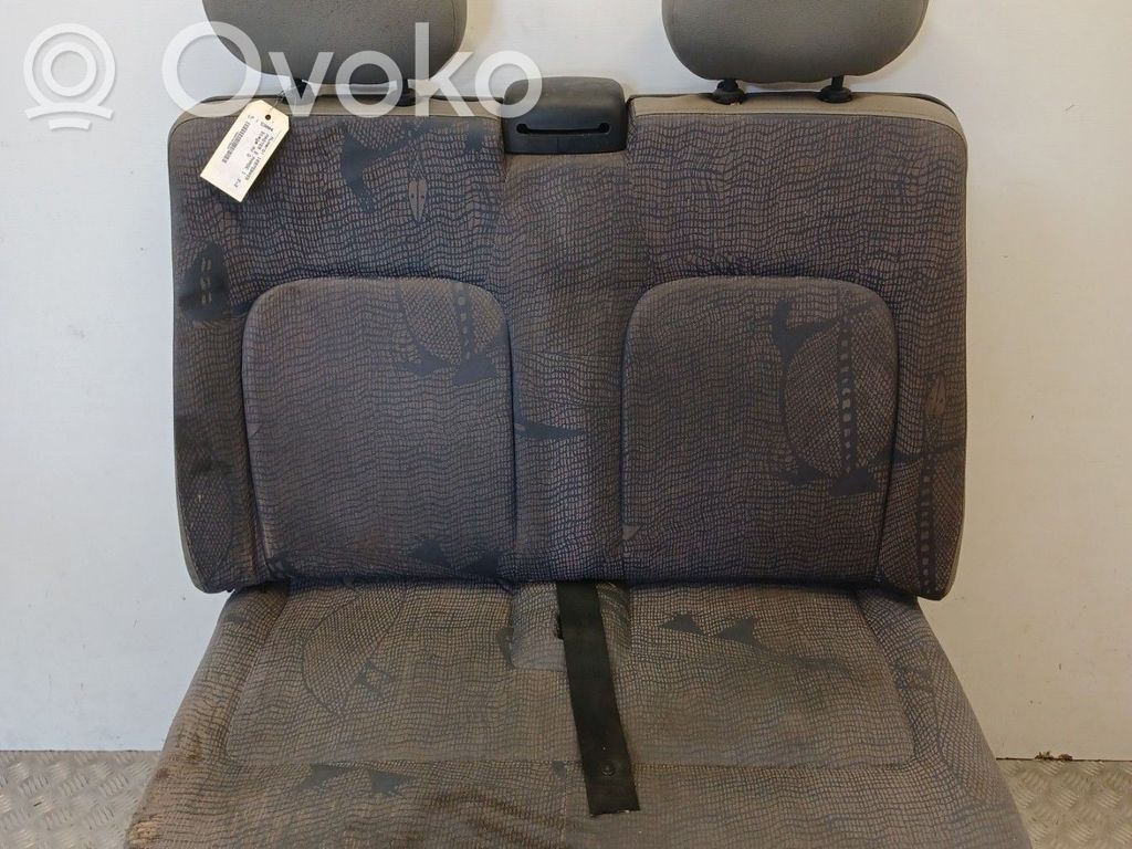Kaksoisetuistuin   7701207283