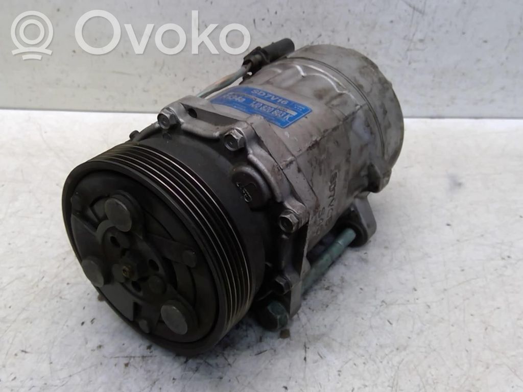 Volkswagen Golf IV Klimakompressor Pumpe 