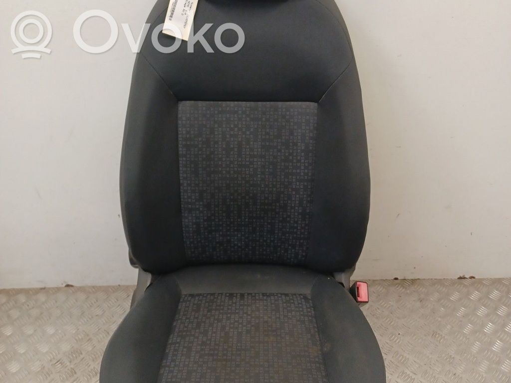 Citroen Nemo Etumatkustajan istuin 
