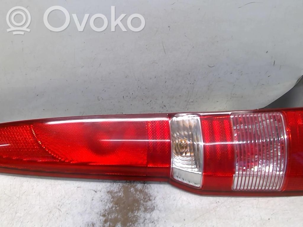 Rear/tail lights   51763007