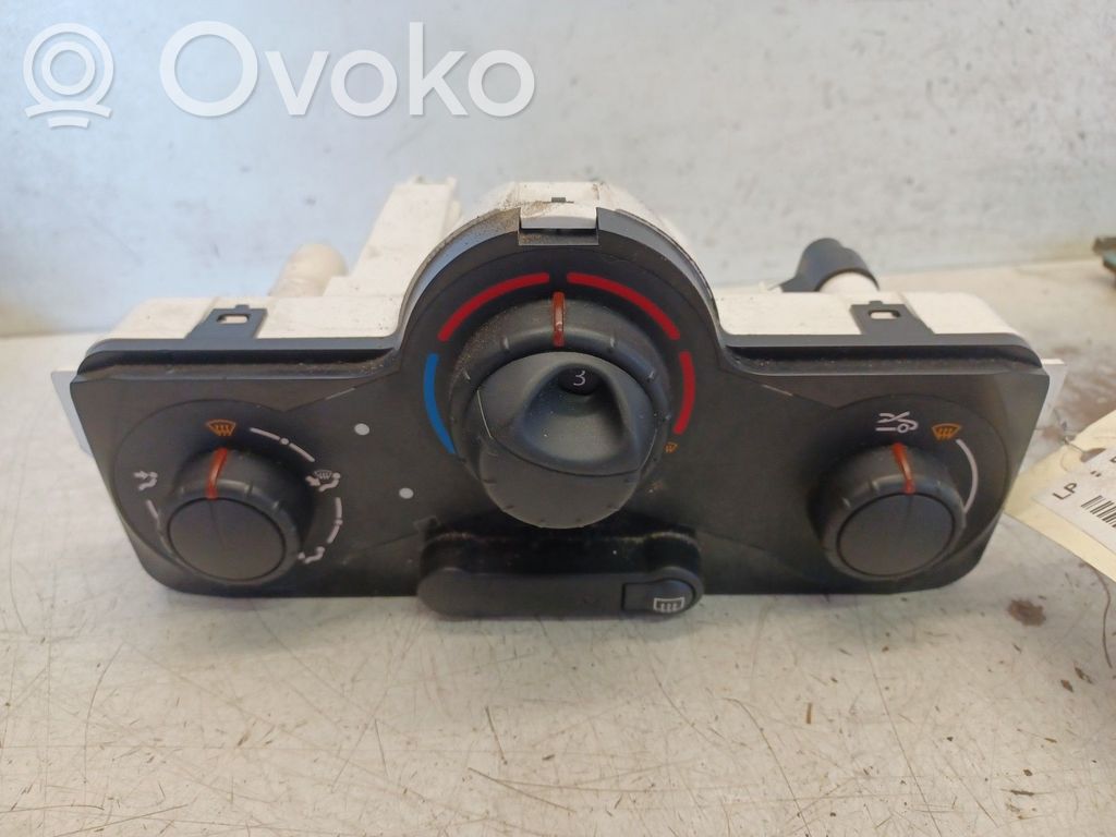 Climate control unit   7701070472