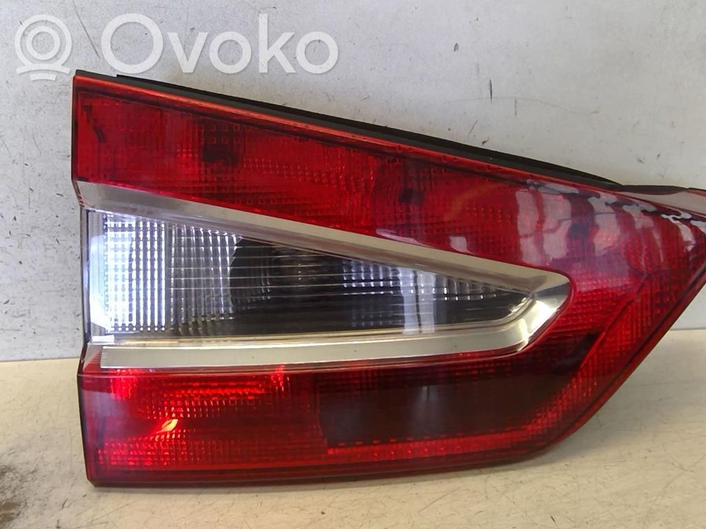 Ford Galaxy Takaluukun takavalot 