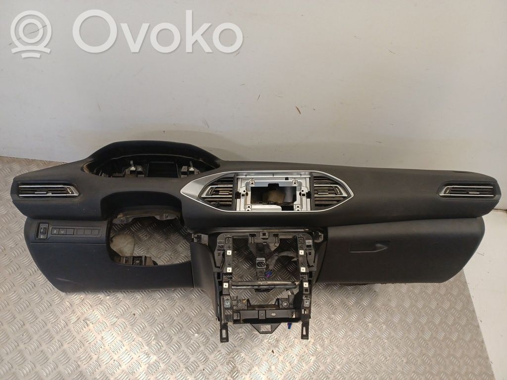Peugeot 308 Panel de instrumentos 