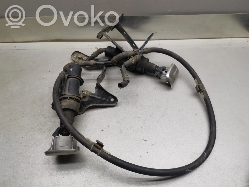 Headlight washer spray nozzle