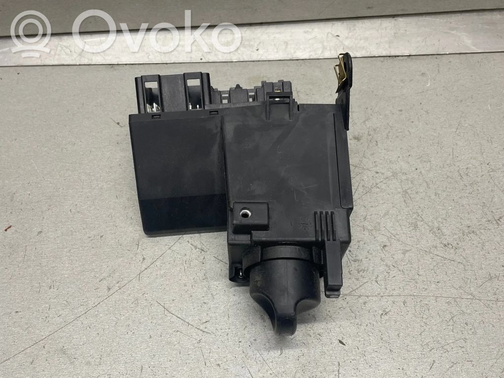 Mercedes-Benz E W210 Light switch 