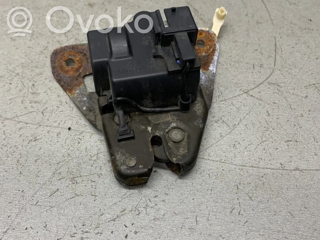 Tailgate/trunk/boot lock/catch/latch   L36200