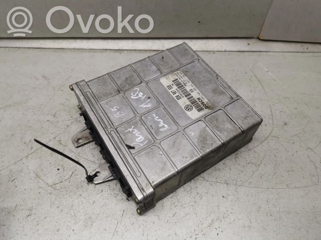 Engine control unit/module   8D0907558,0261204502