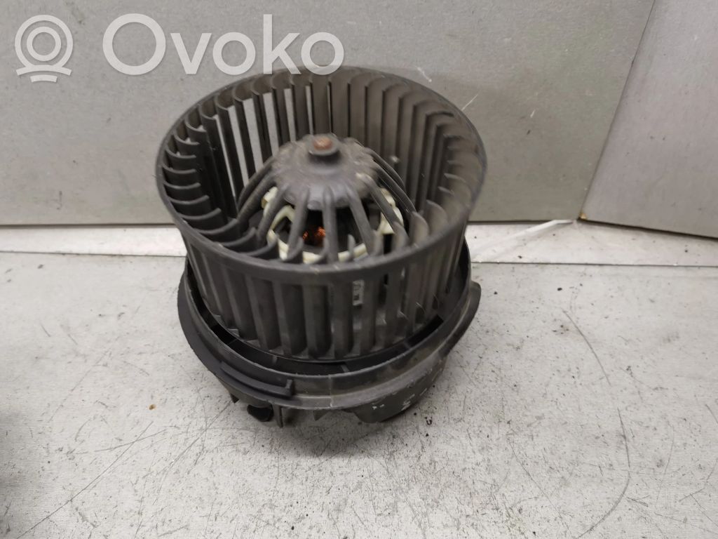 Mazā radiatora ventilators