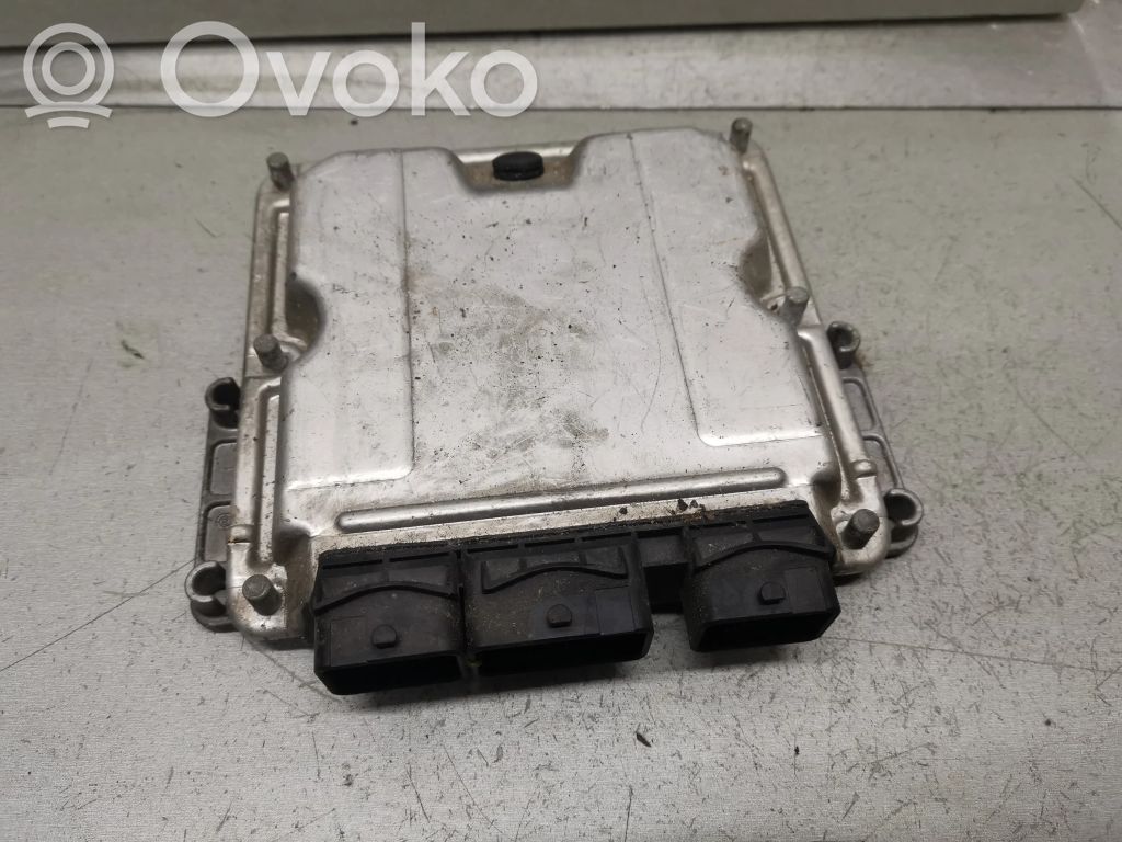 Peugeot 607 Engine control unit/module 