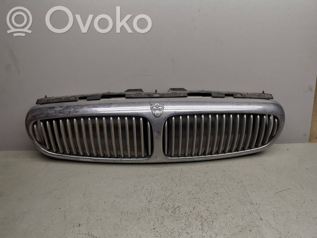 Jaguar X-Type Front grill 