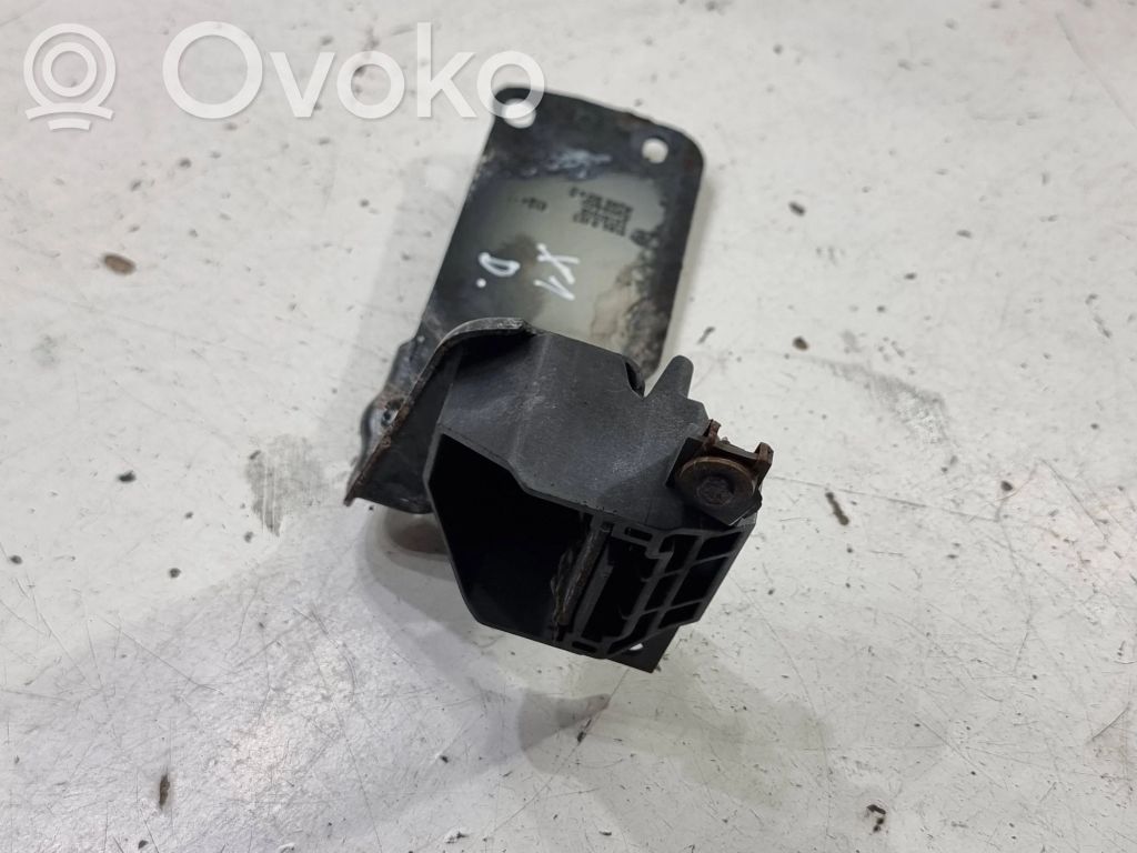 Radiator mount bracket   51647117,23781010,H260BDZ