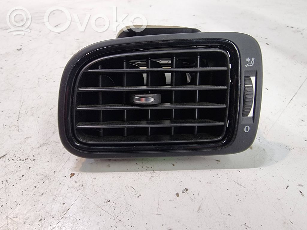 Volkswagen Polo V 6R Grilă ventilație/ramă laterală bord 