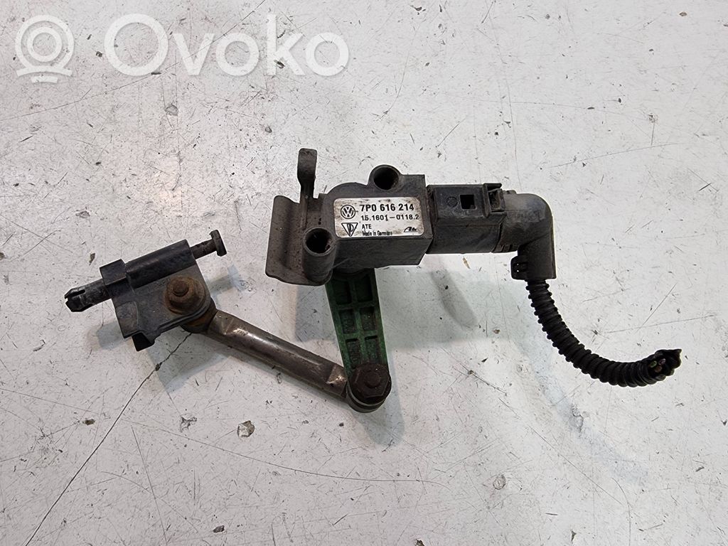 Volkswagen Touareg II Senzor nivel far 