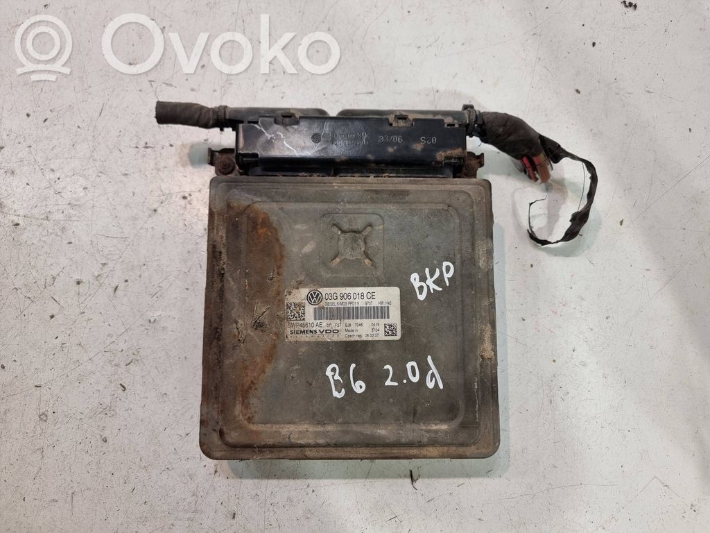 Volkswagen PASSAT B6 Unitate/modul de control motor 