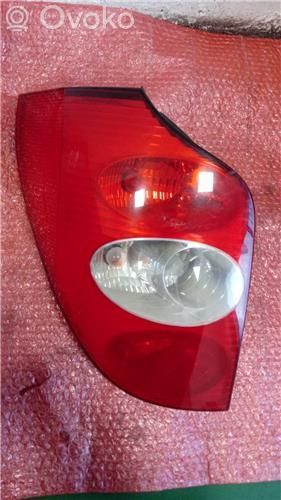 Lámpara de faros/luces traseros
