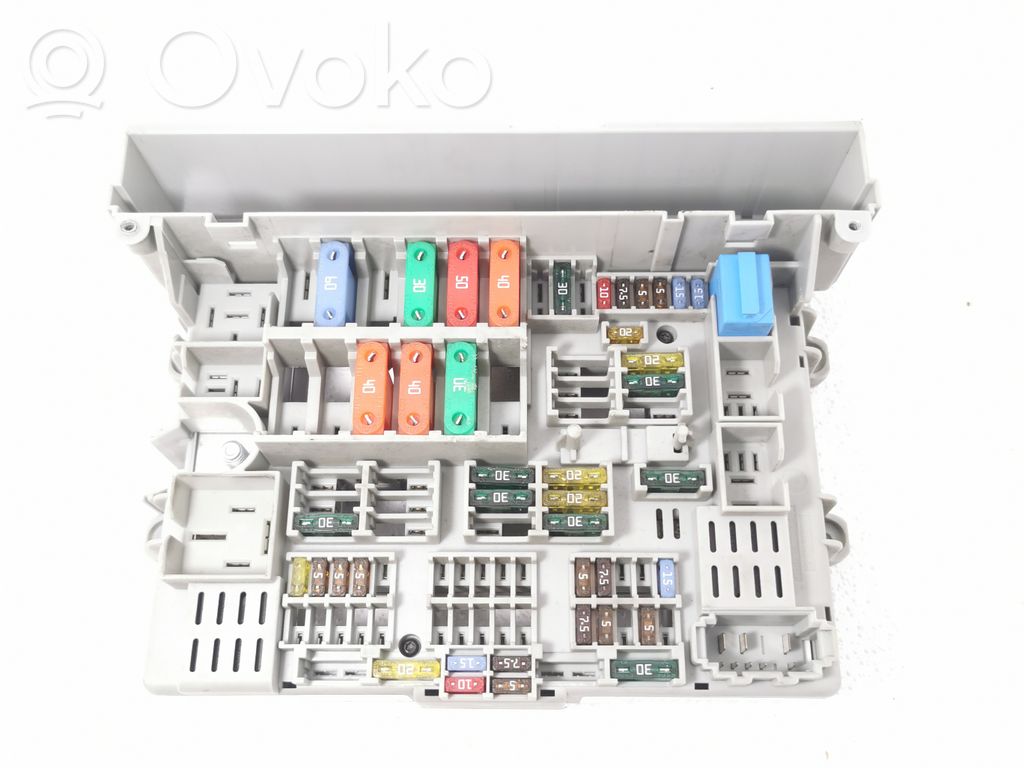 BMW 3 E90 E91 Fuse module 
