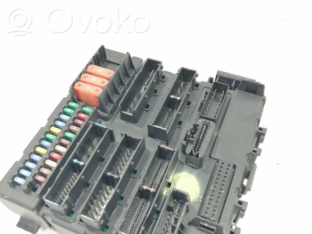 Opel Vectra C Fuse module 