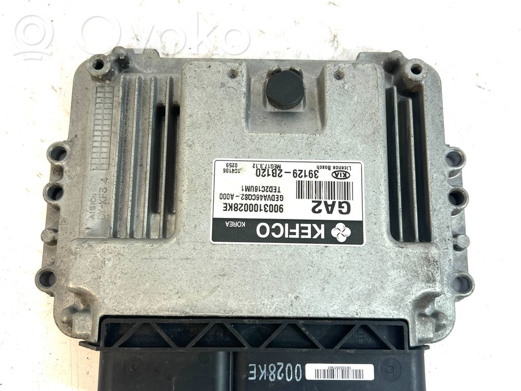 KIA Ceed Variklio valdymo blokas 