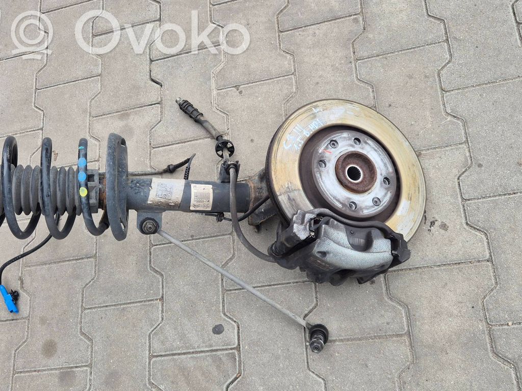 Front wheel hub spindle knuckle