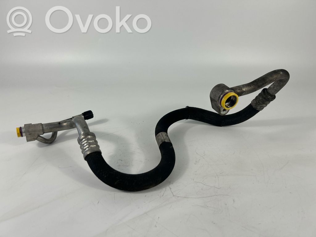 BMW 3 E90 E91 Ilmastointilaitteen putki (A/C) 