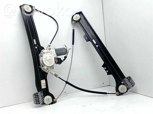 Regulador de ventanilla eléctrico de puerta delantera   67626981142,6981142,997748100