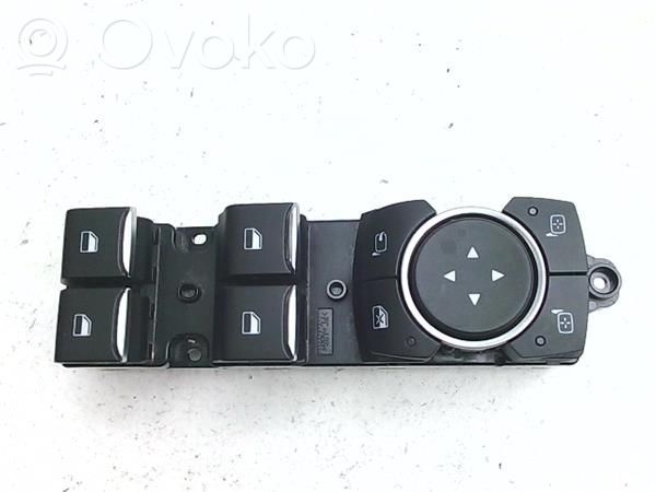 Ford Focus Przyciski szyb 