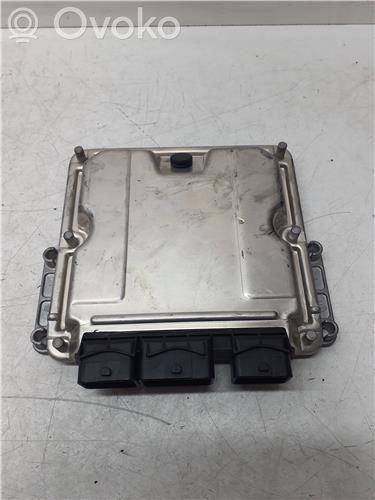 Unidad de control/módulo del motor   9652183880
