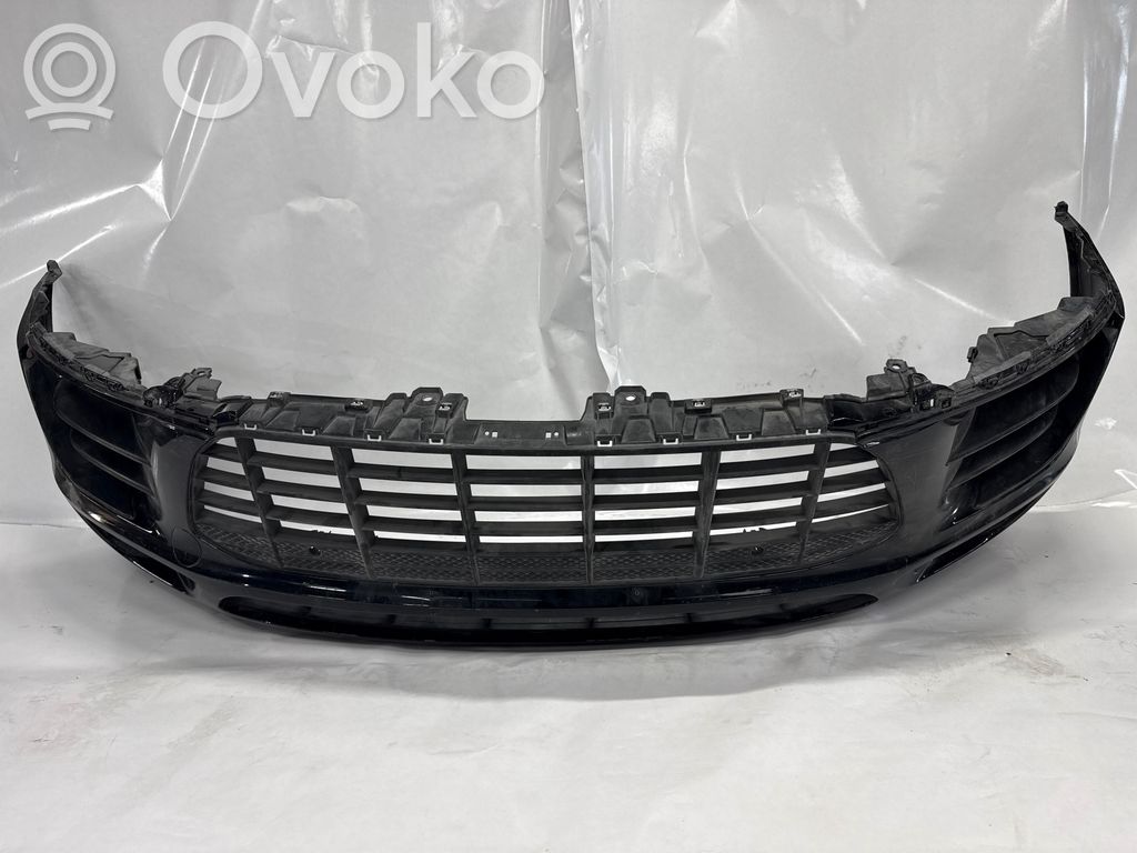 Parachoques delantero   95B807061,95B807061