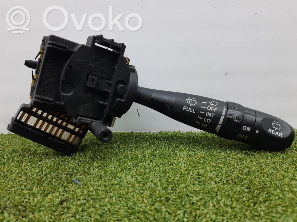 Interruptor del limpiaparabrisas   934201G051