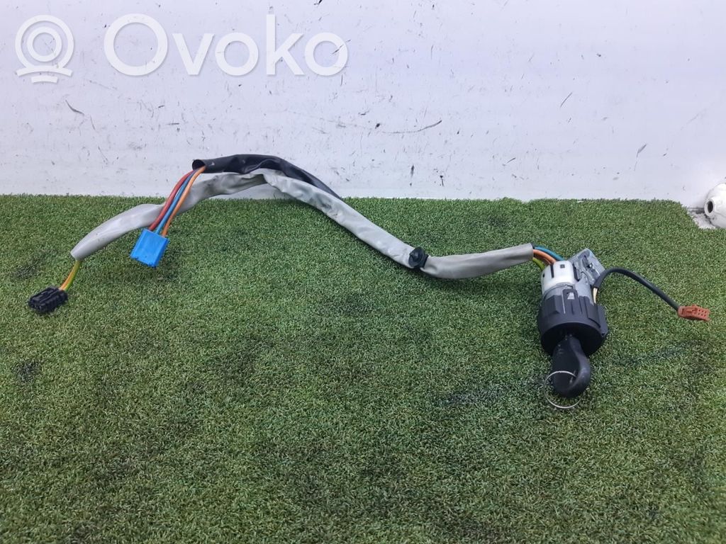 Užvedimo spynelė   9648445180